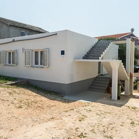 Apartment Ljuba