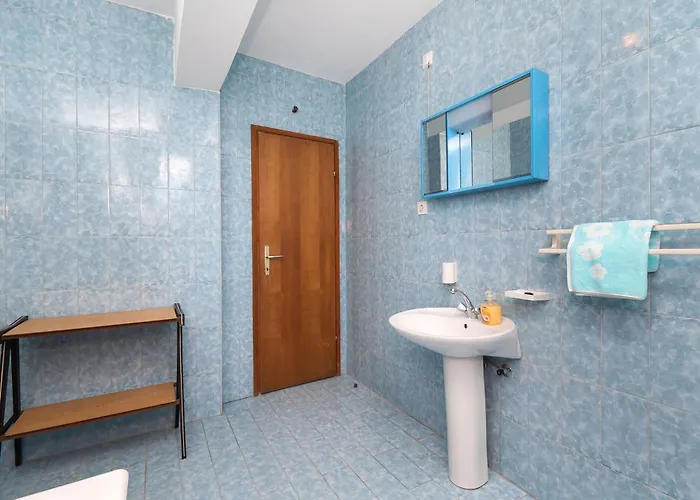 Ljuba Apartman Primosten