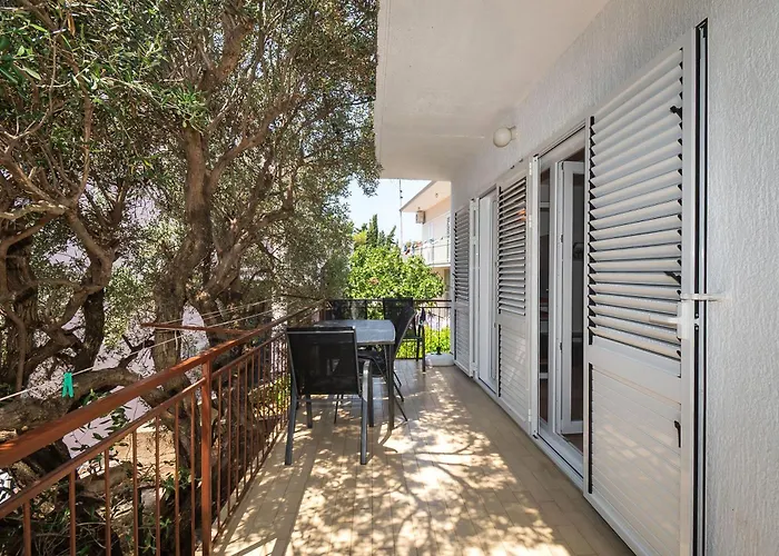 Ljuba Apartman Primosten